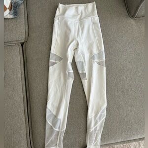 White mesh lululemon leggings never worn size 4